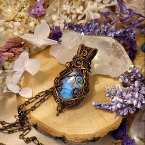 Grand pendentif en pierre naturelle labradorite bleue - Talisman pour l'intuition - Amazones