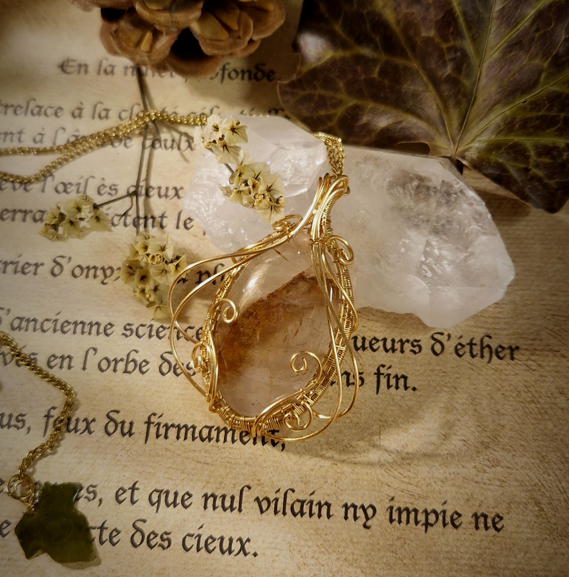 Talisman Quartz hématoïde ~ Flamme blanche