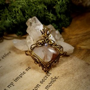 Talisman Quartz hématoïde ~ Flamme blanche