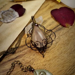 Talisman "Aqua" ~ Quartz rose